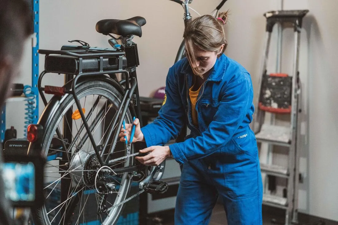 3- to 8-Speed Bike Chain