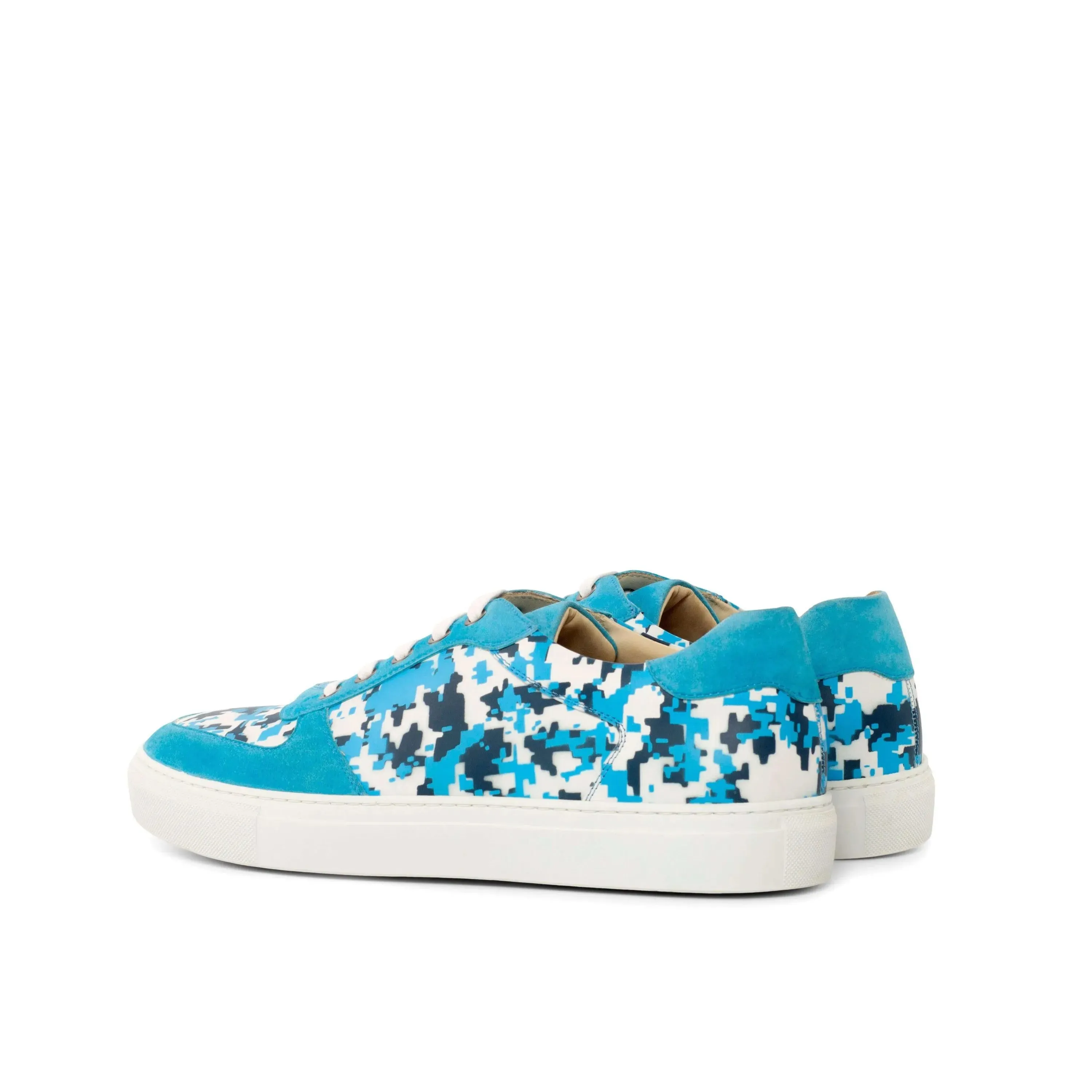 320 Low Top Sneaker II