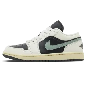 Air Jordan 1 Low Wmns 'Jade Smoke'