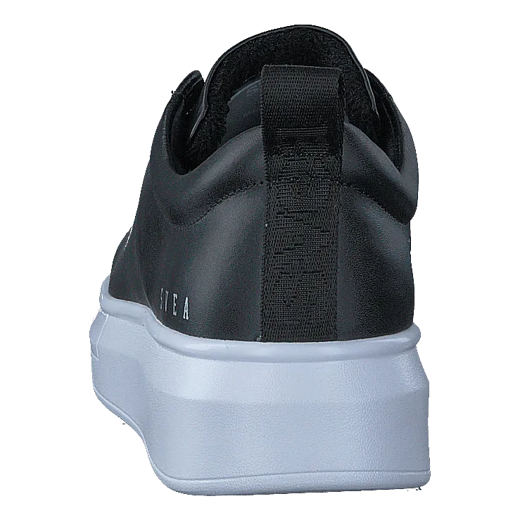 Astrid Sneaker Black
