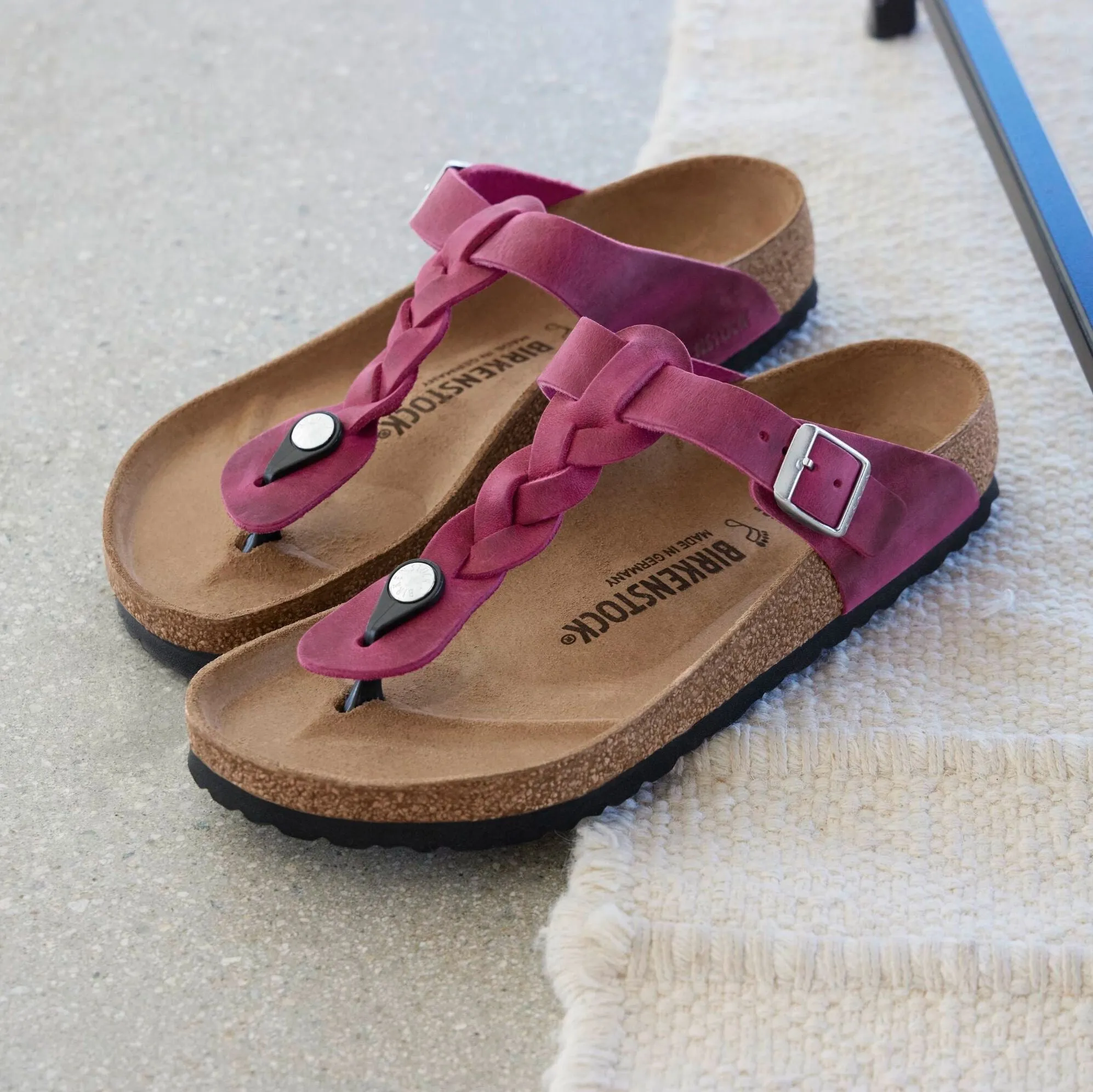 Birkenstock Gizeh Braid festival fuchsia oiled leather