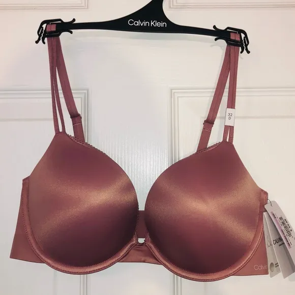Calvin Klein liquid touch bra (32D)