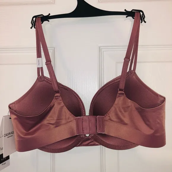 Calvin Klein liquid touch bra (32D)