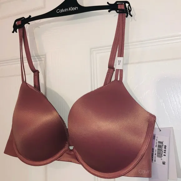 Calvin Klein liquid touch bra (32D)