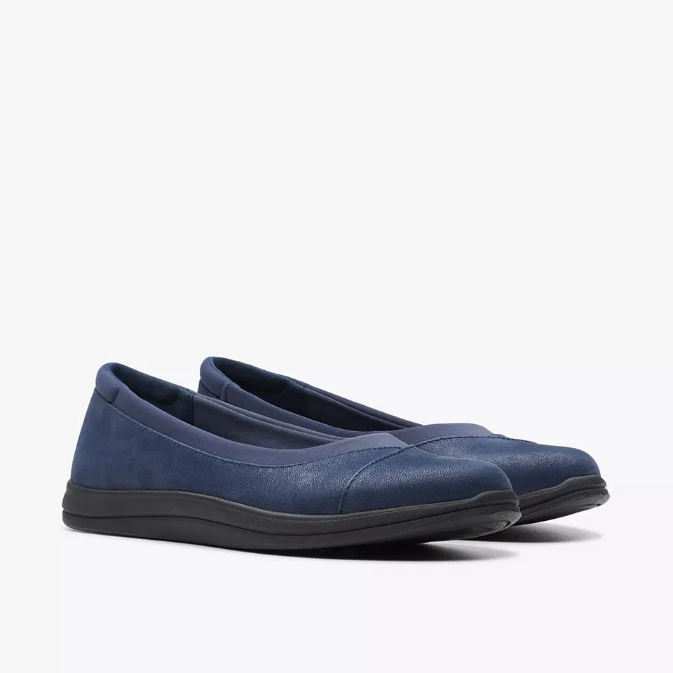 Clarks Women's Breeze Ayla Navy 26175008