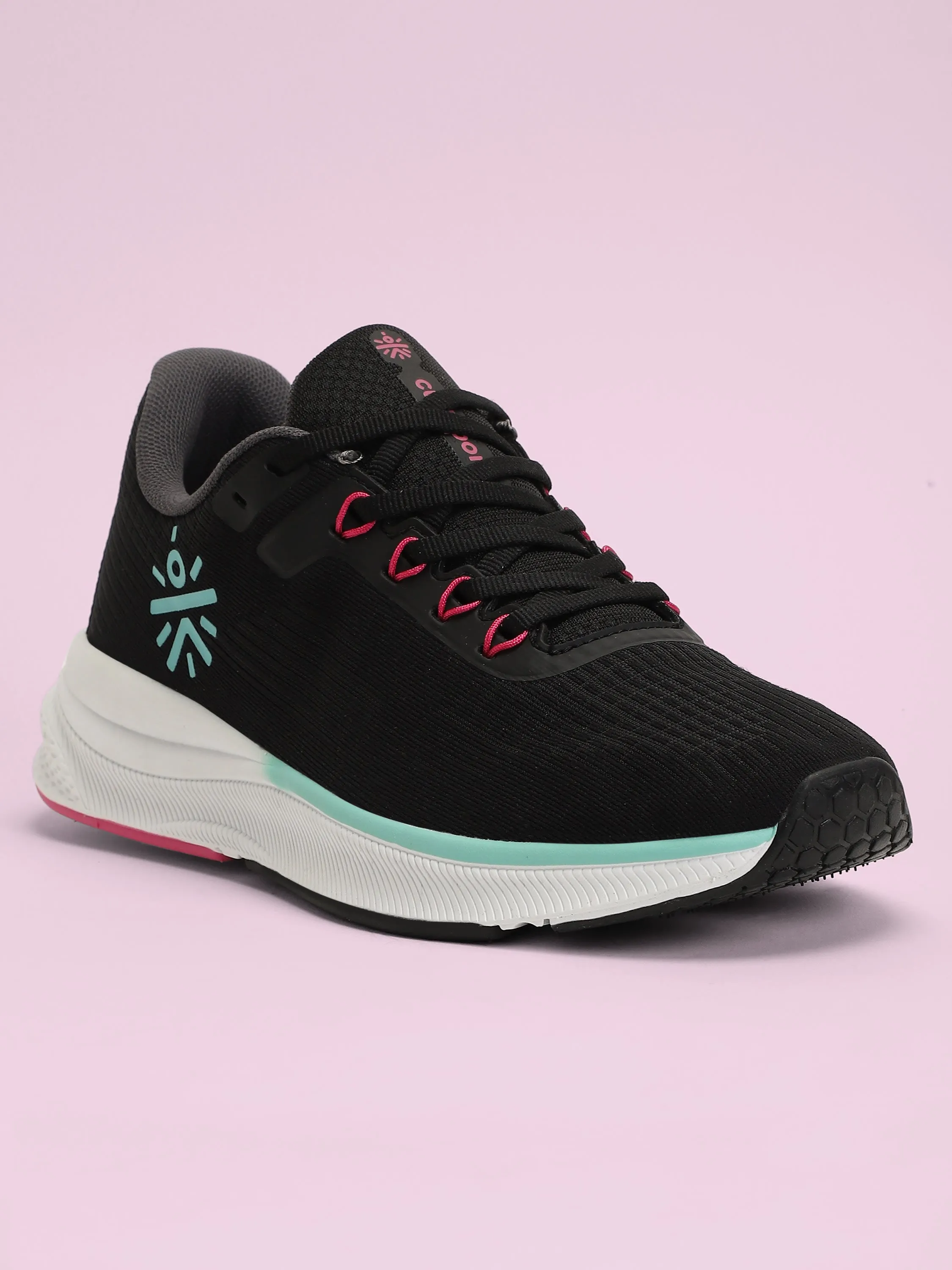 cult Thunderbird Women Running Shoes - Black