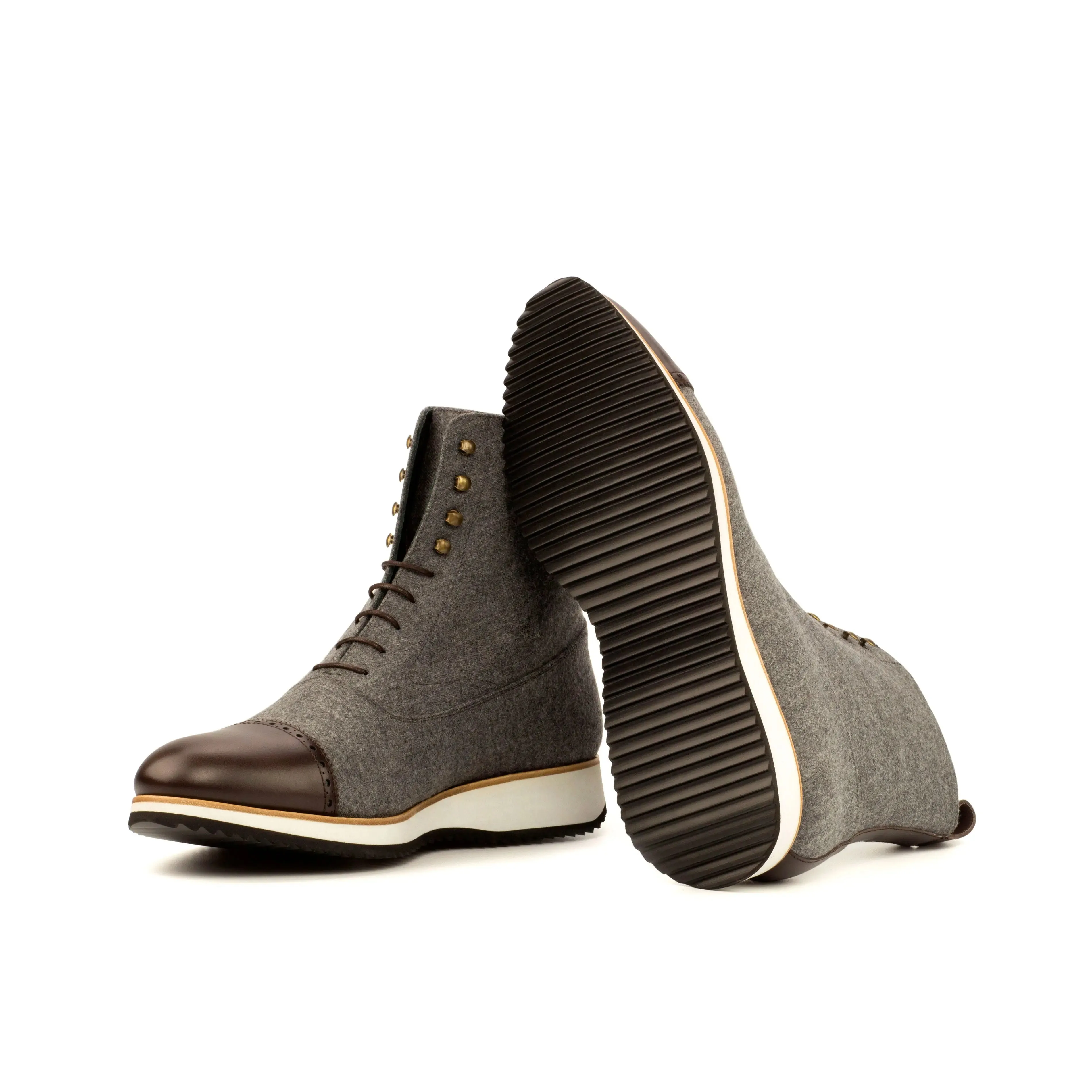 DapperFam Vittorio in Light Grey / Dark Brown Men's Flannel & Italian Leather Balmoral Boot