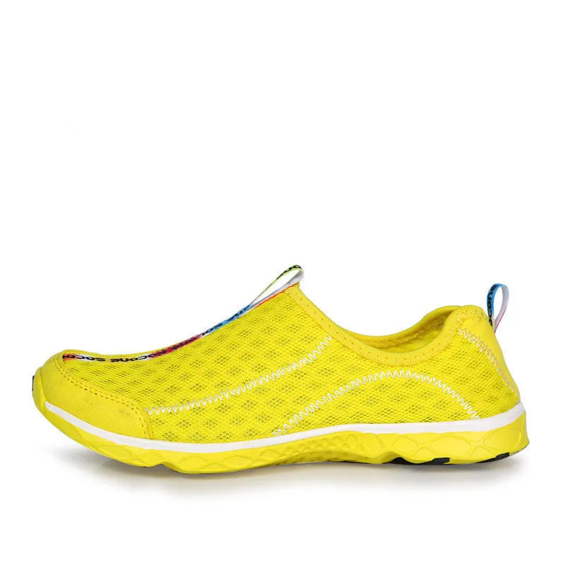 Fashion Mens Shoes Breathable Mesh Women Shoes Walking Super Light Casual Women Slip On Shoes Men Water Beach Shoes