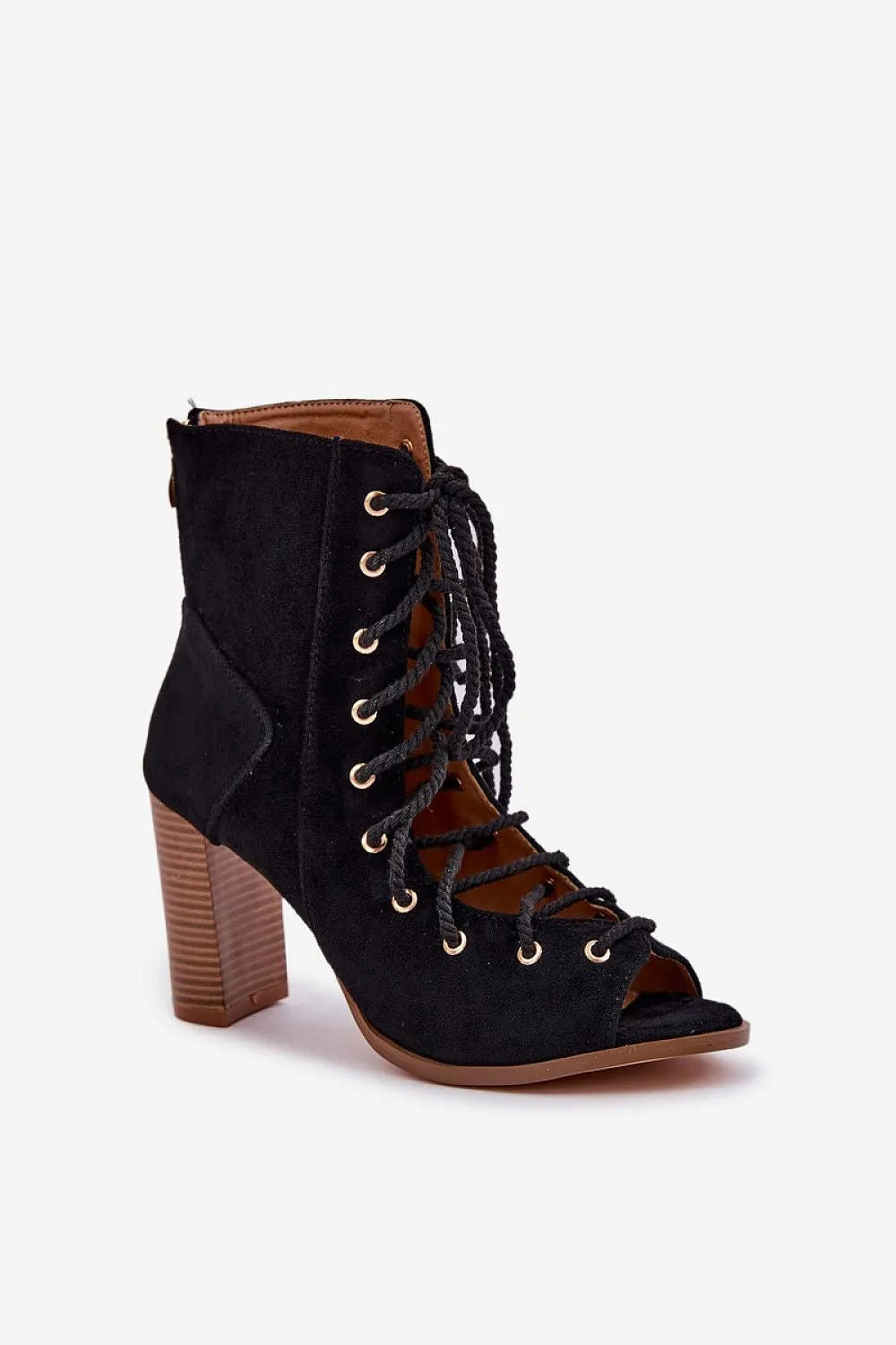Heel sandals Step in style
