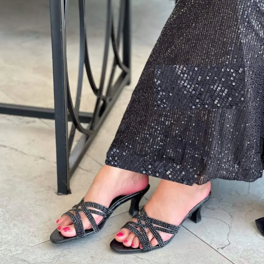 Inaya Collection S140H - Black
