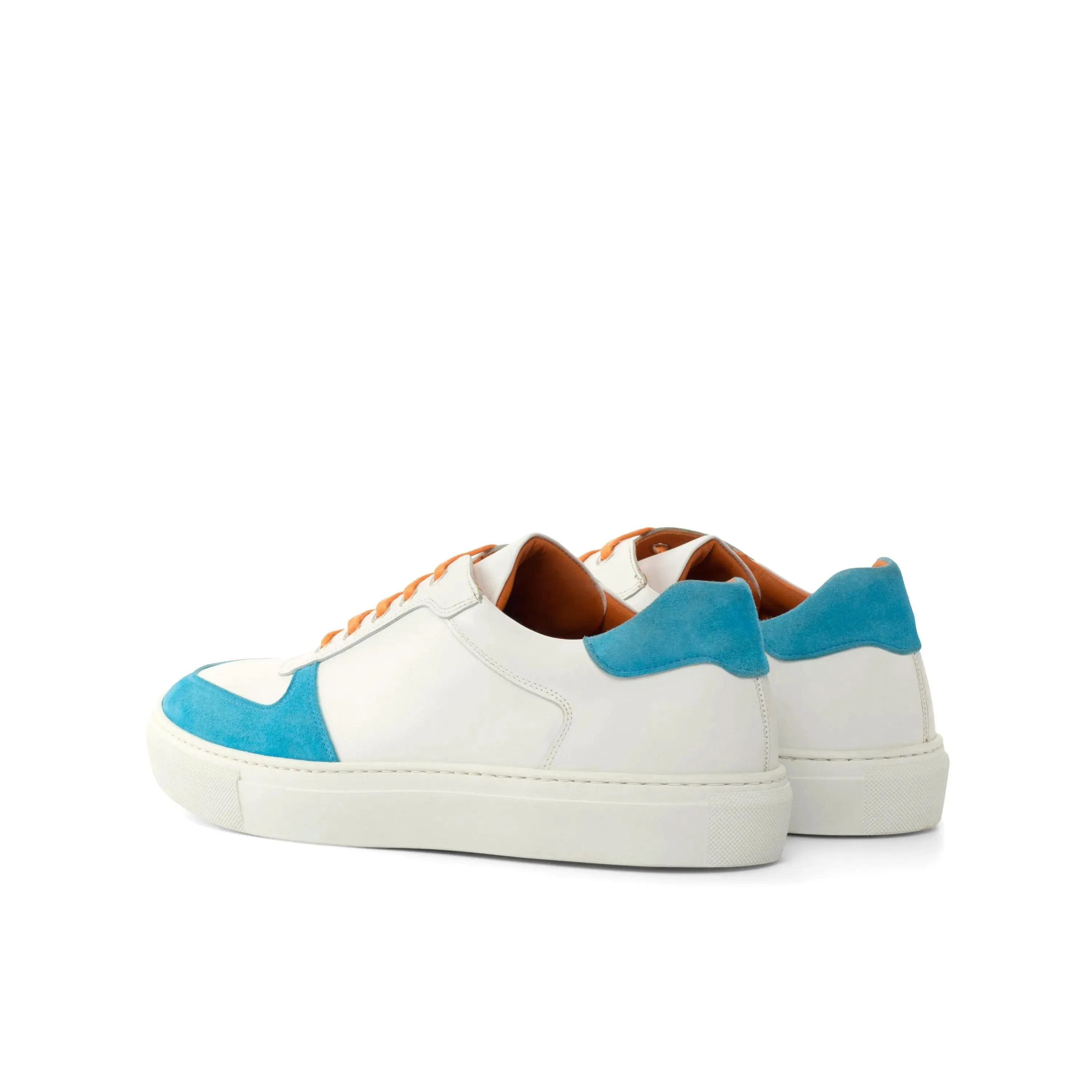 Junos Low Top Sneaker
