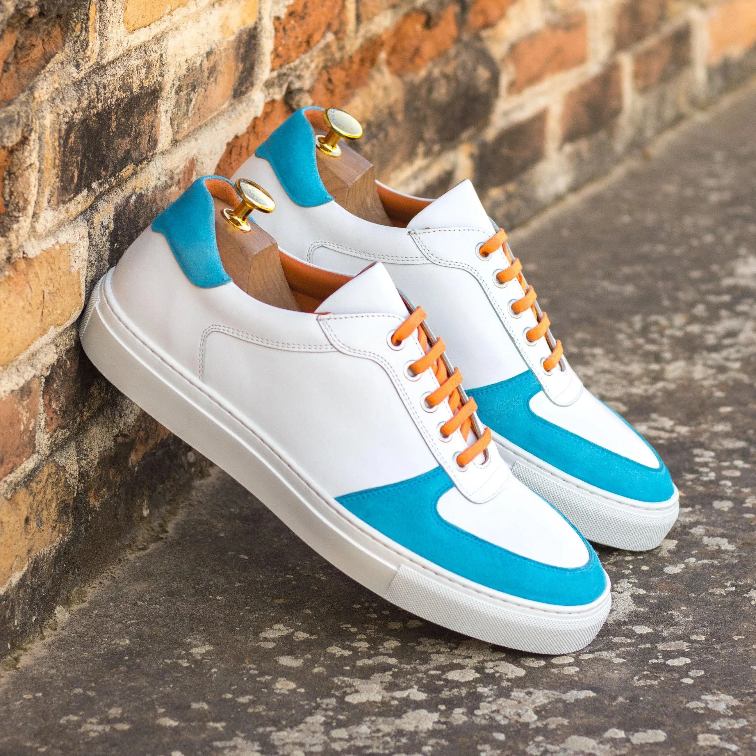 Junos Low Top Sneaker