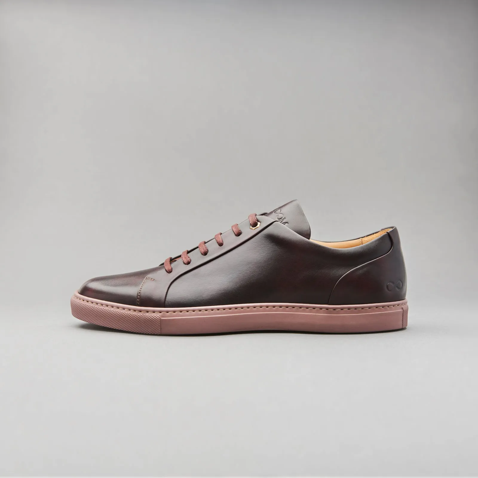 Low Top Court Sneaker in Burgundy Museum Calf Leather