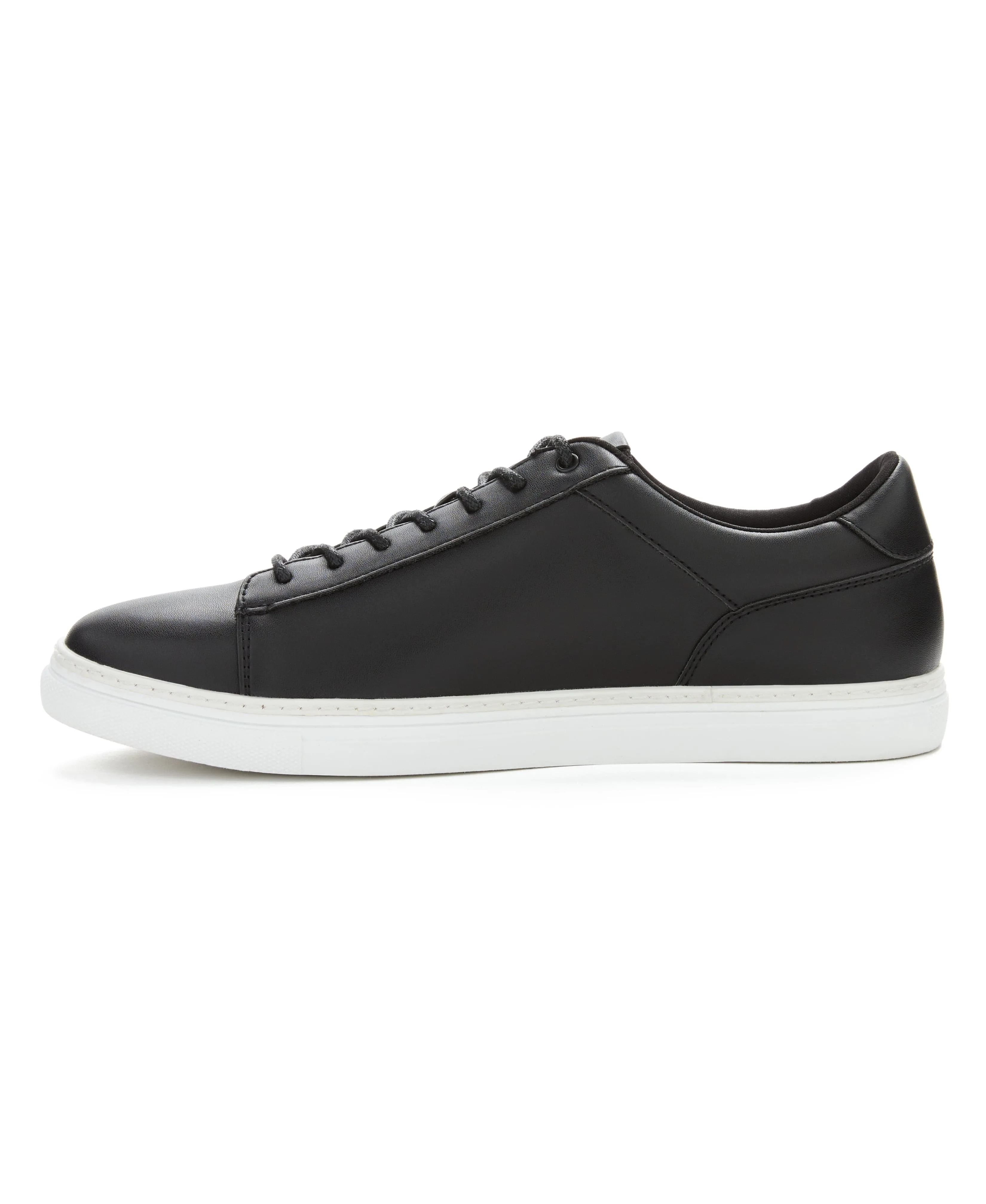 Low Top Sneaker