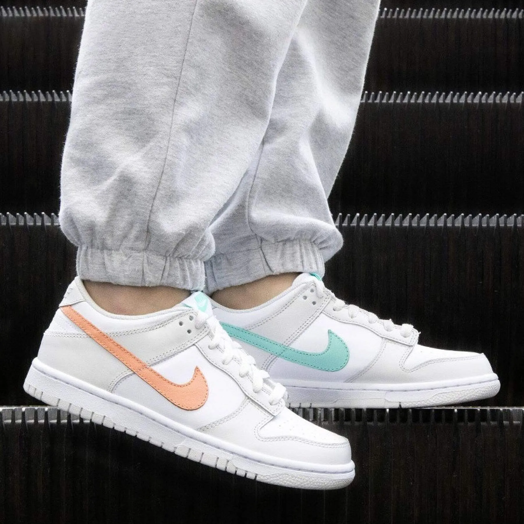 Nike Dunk Low GS ‘Tropical Twist’