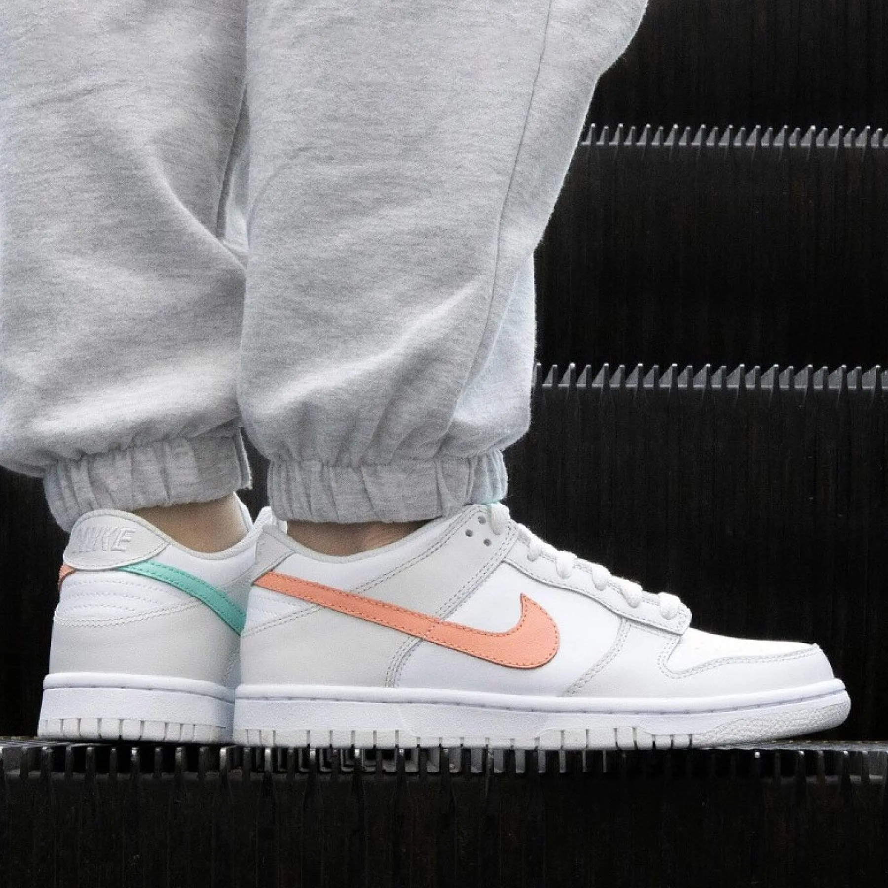 Nike Dunk Low GS ‘Tropical Twist’