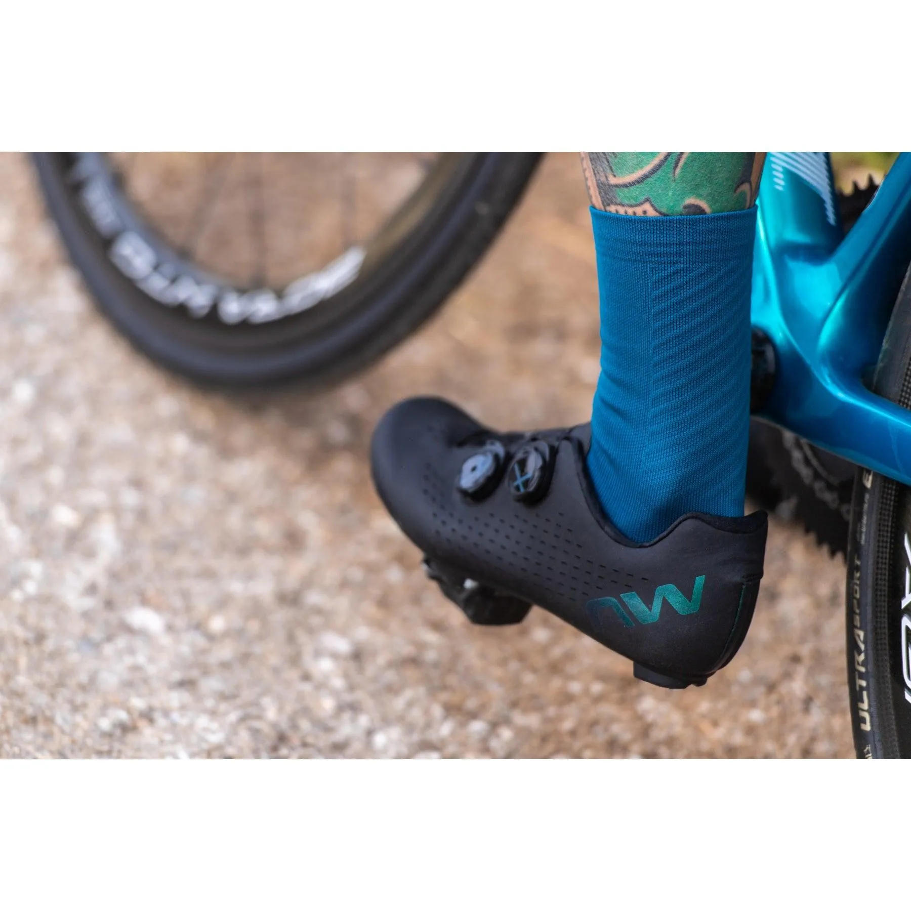 Northwave Revolution 3 Road Cycling Shoes (Silver)