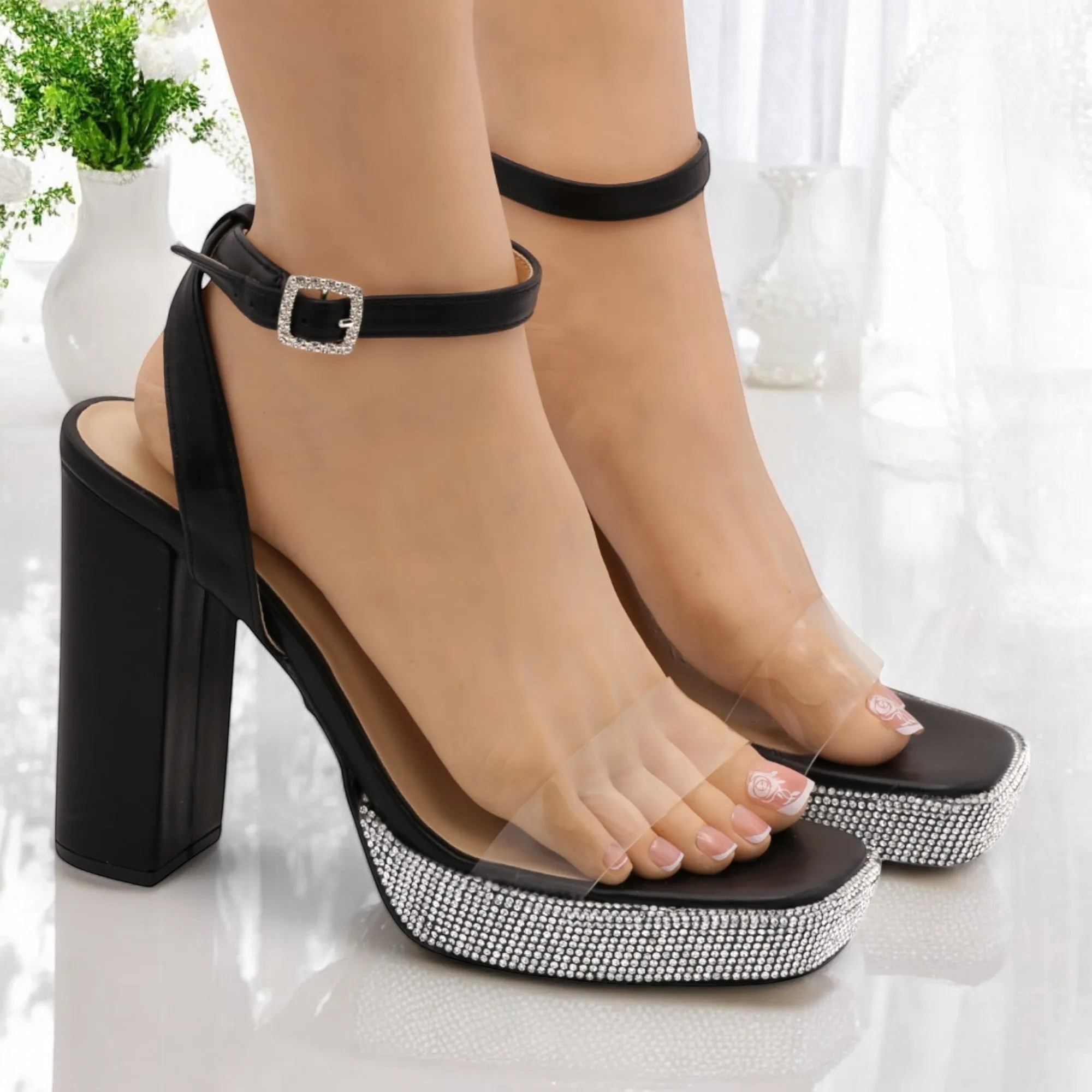PL4 block heel