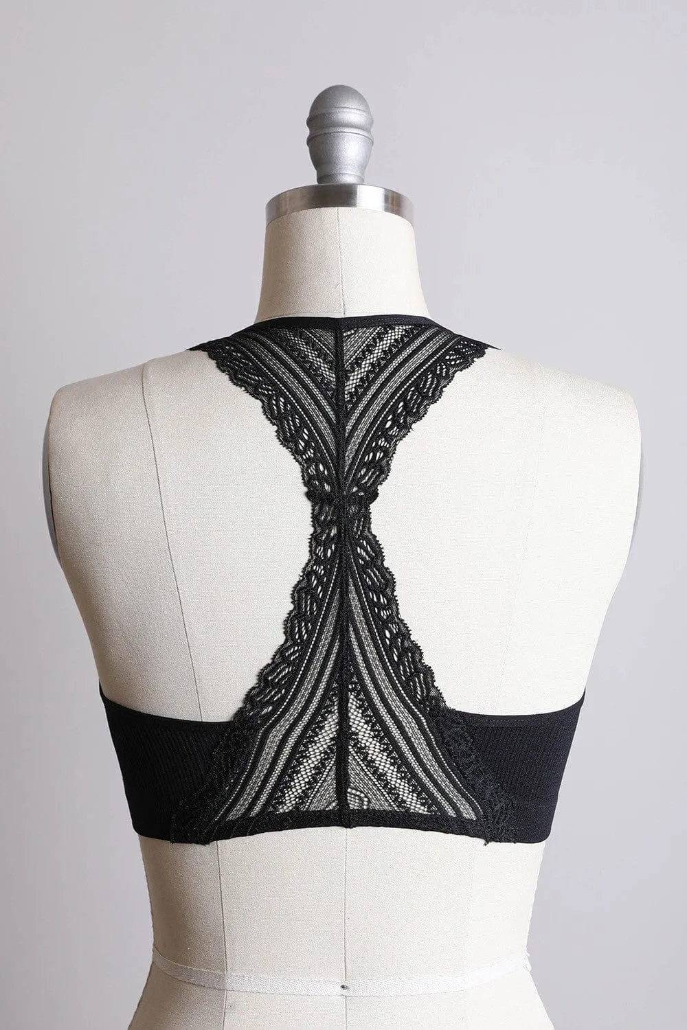 Seamless Cute and Comfy Racerback Bralette-Black