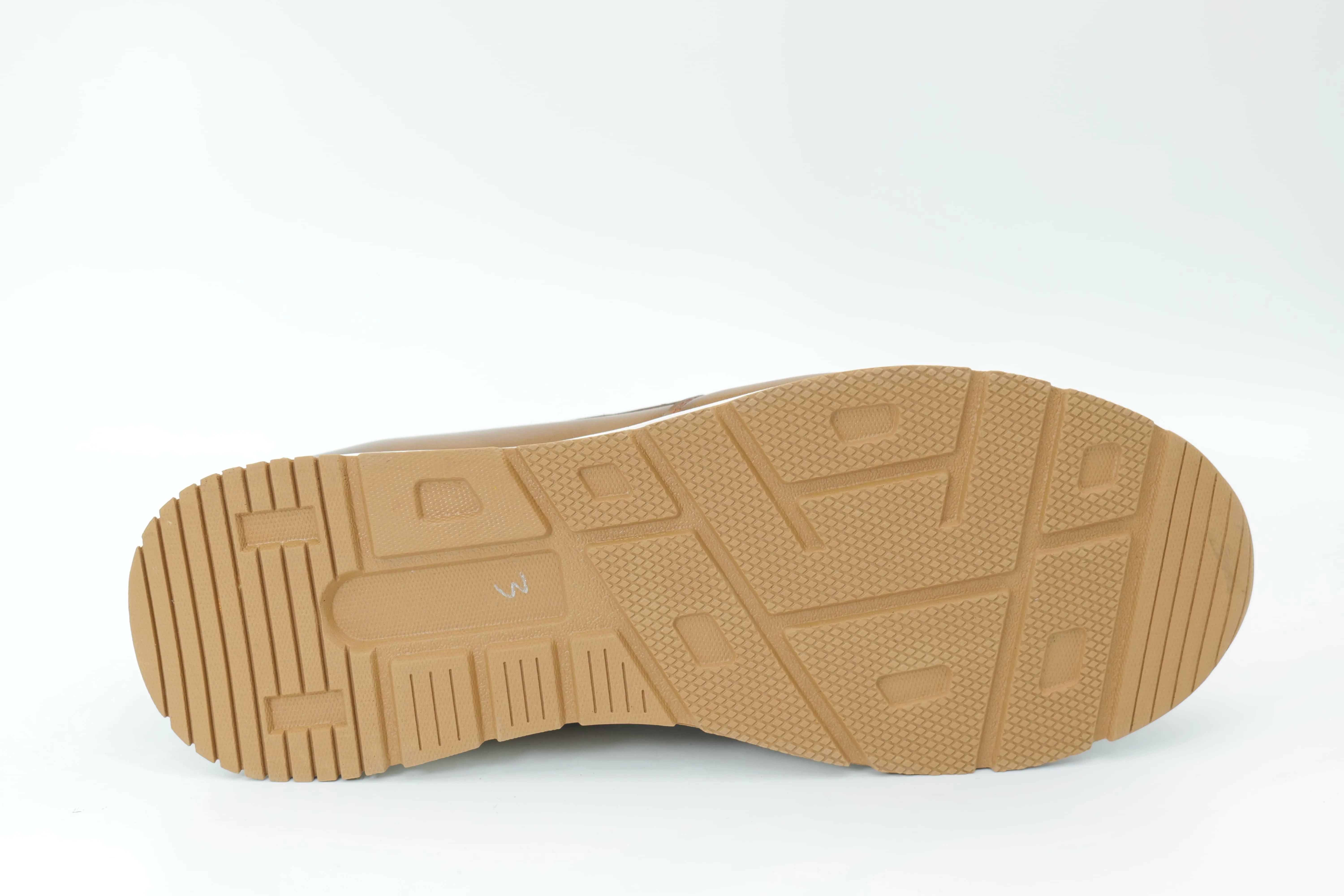 Sports shoes