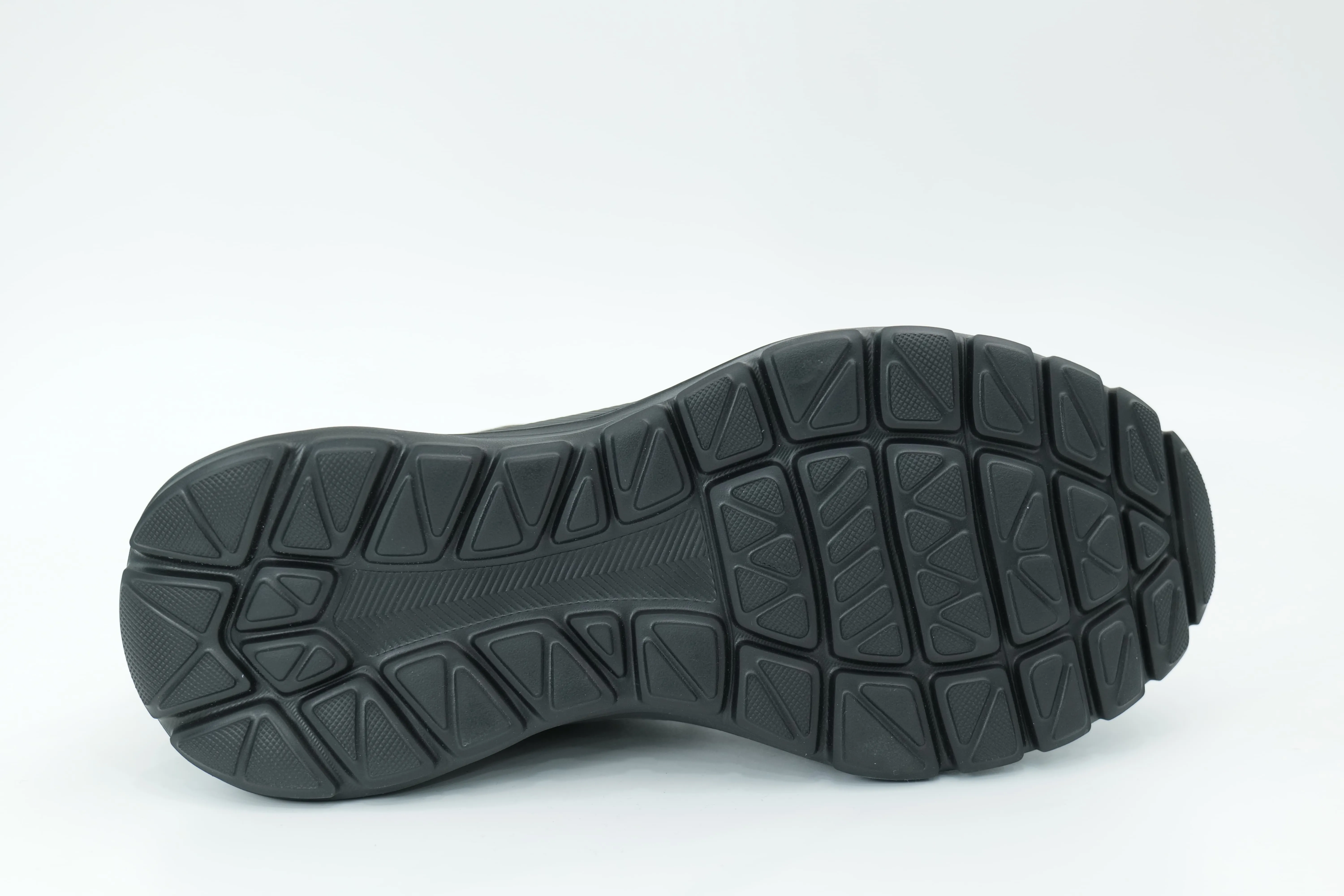 Sports shoes