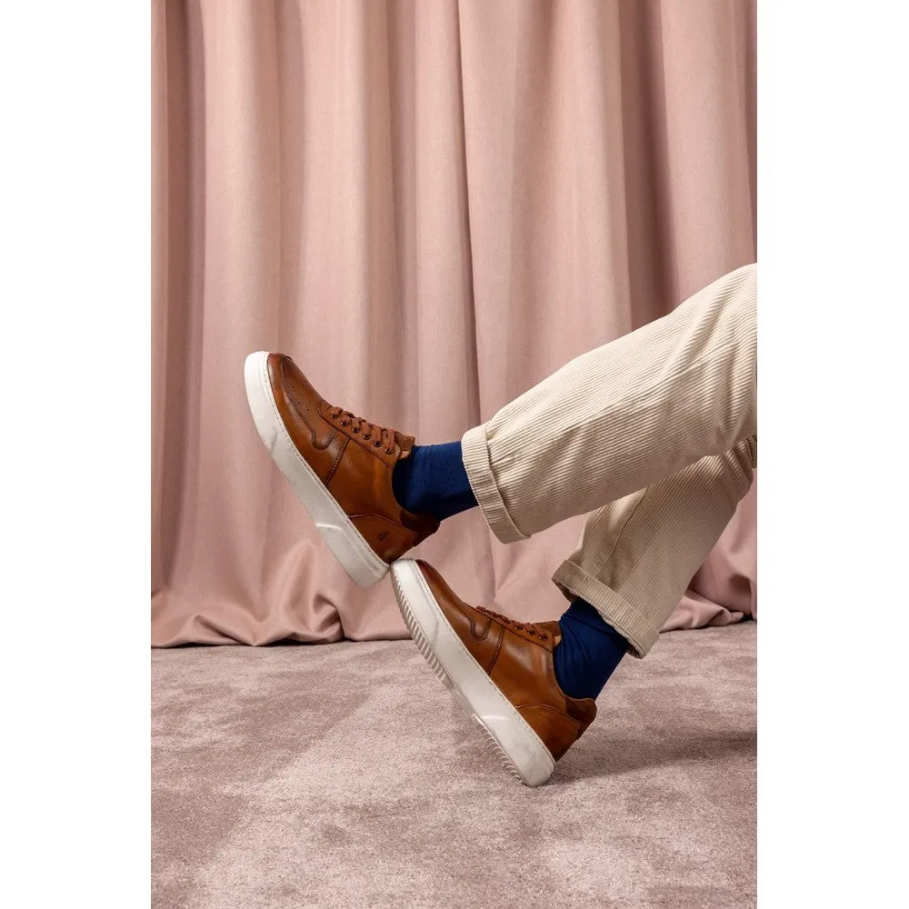 Tan Wyatt Trainers