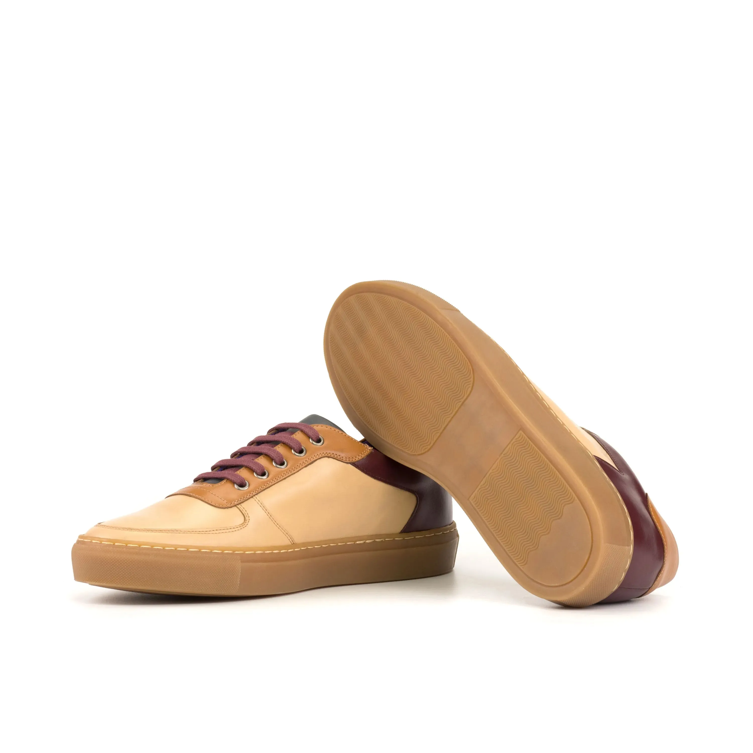Topaze Low Top Sneaker
