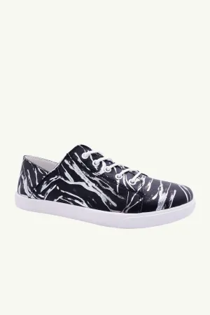 Vicki™ Feather Black