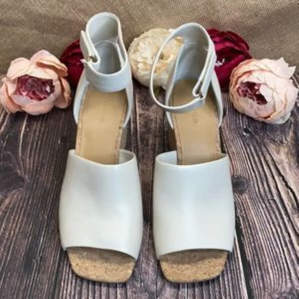 VINCE Tan Leather Kensey Wedge Sandal 7M