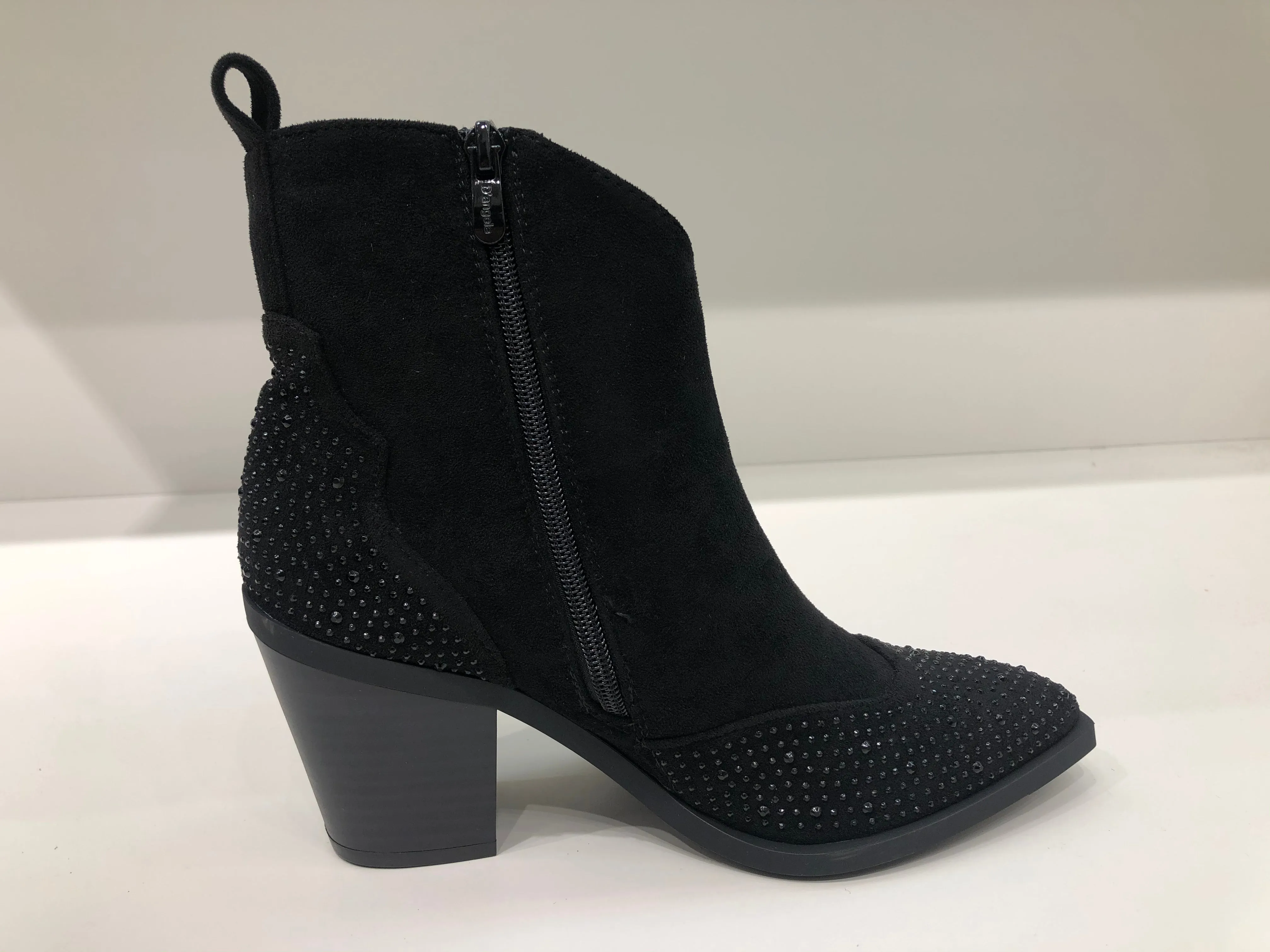 WHIMSY BLACK