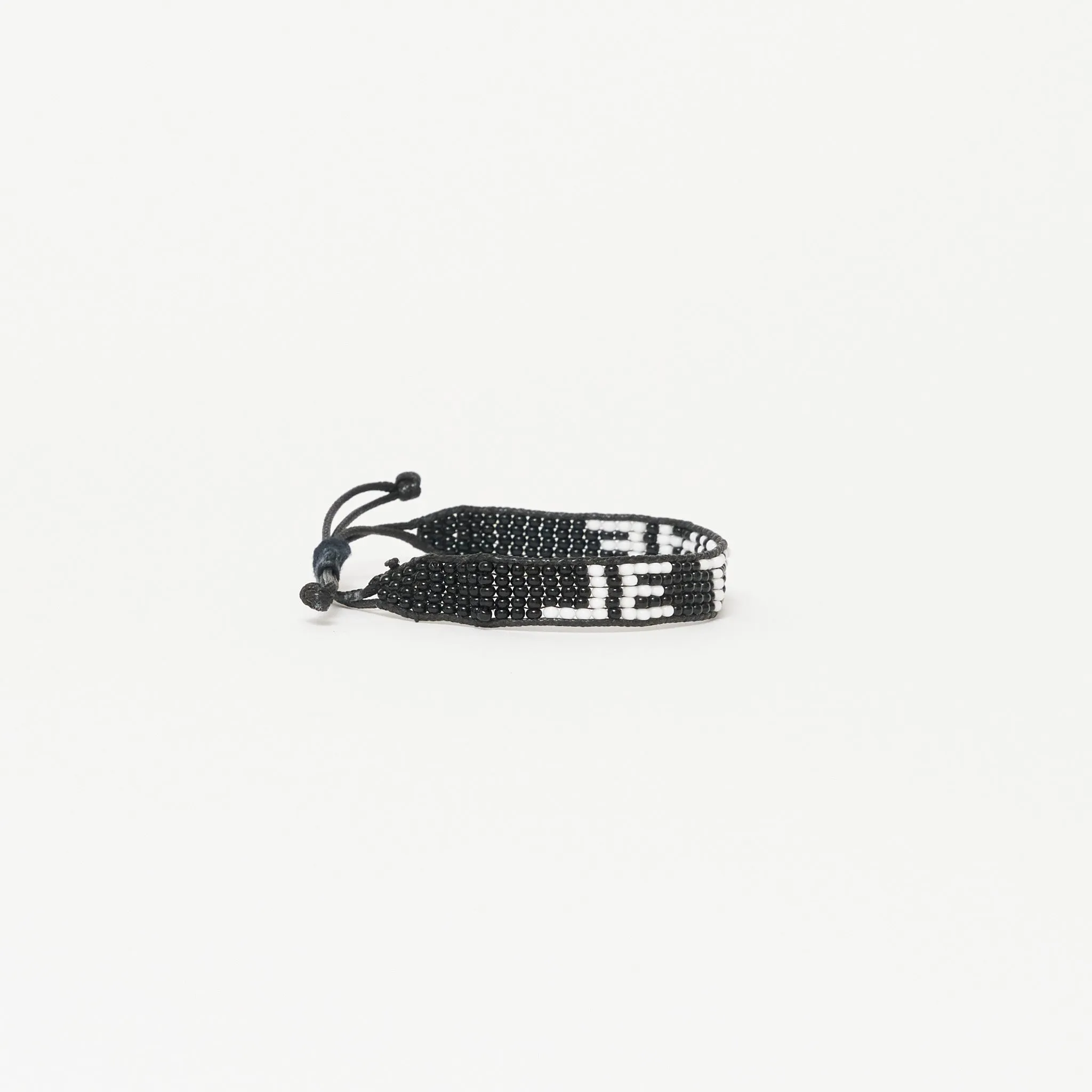 Woven JE T'AIME Bracelet - Black/White